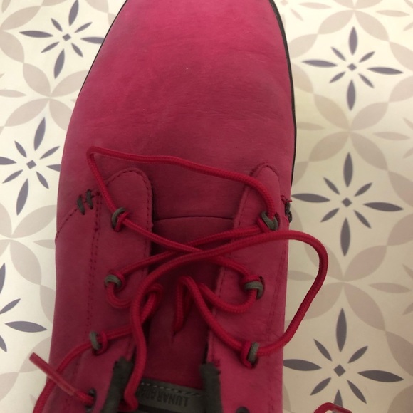 Nike Sneaker - Picture 3 of 8